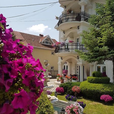 Apartment Cace Kumanovo Exterior foto